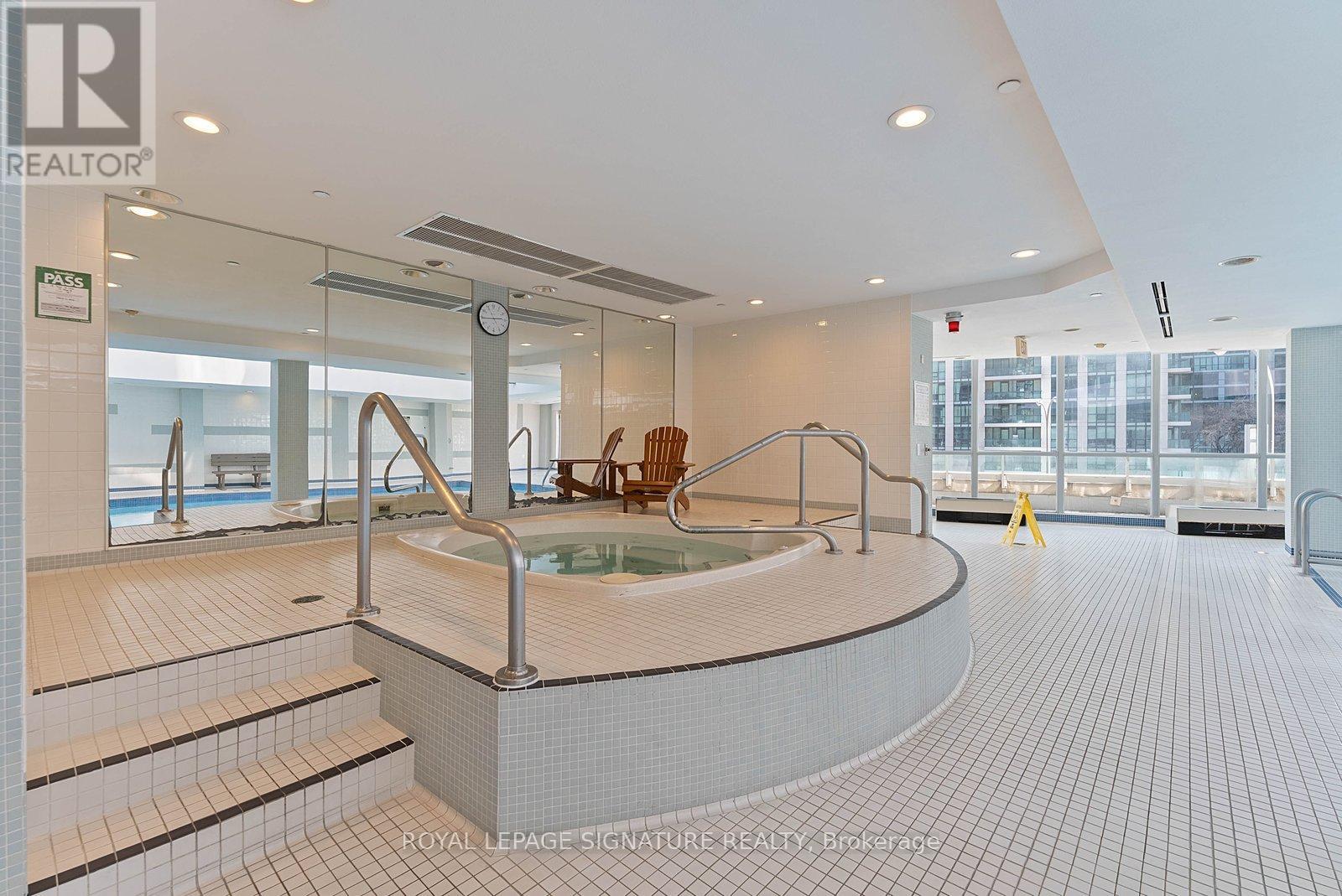 Ph11 - 18 Yonge Street, Toronto, Ontario  M5E 1R4 - Photo 17 - C12946750