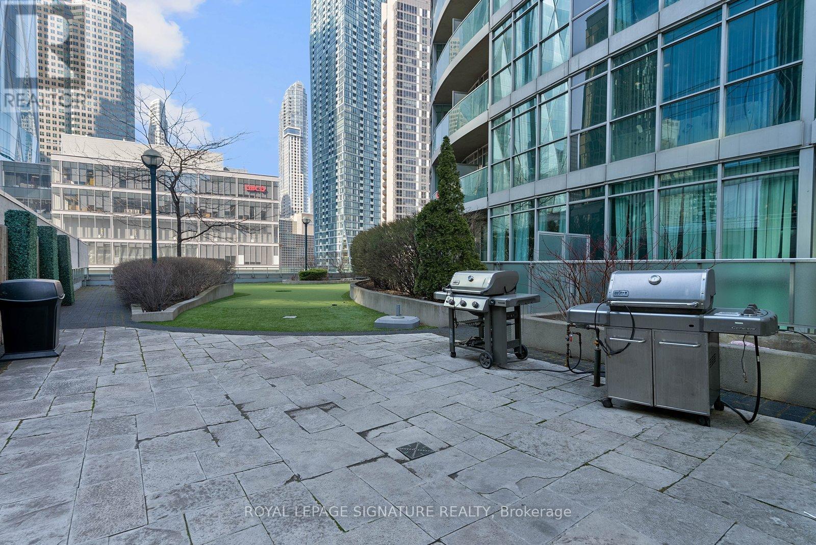 Ph11 - 18 Yonge Street, Toronto, Ontario  M5E 1R4 - Photo 22 - C12946750