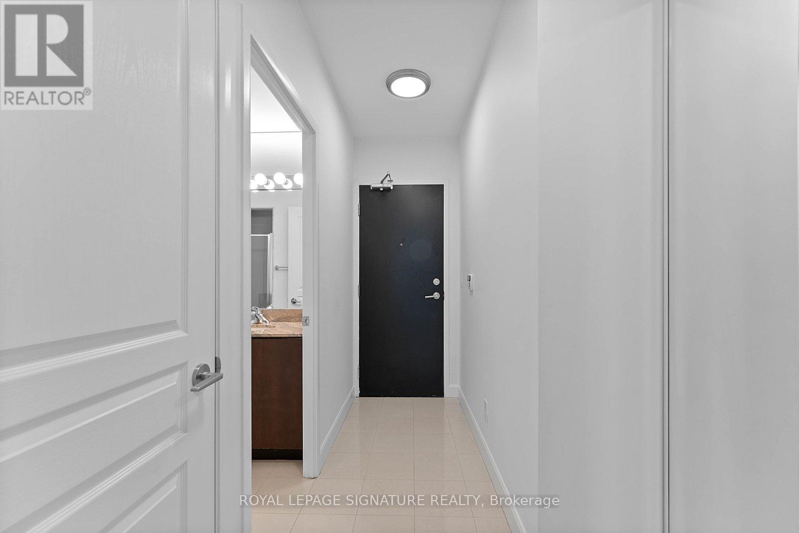 Ph11 - 18 Yonge Street, Toronto, Ontario  M5E 1R4 - Photo 9 - C12946750