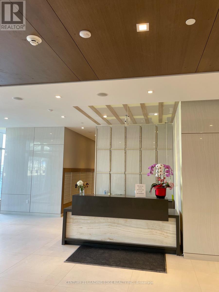 722 - 7 Golden Lion Heights, Toronto, Ontario  M2M 0C1 - Photo 4 - C12946810