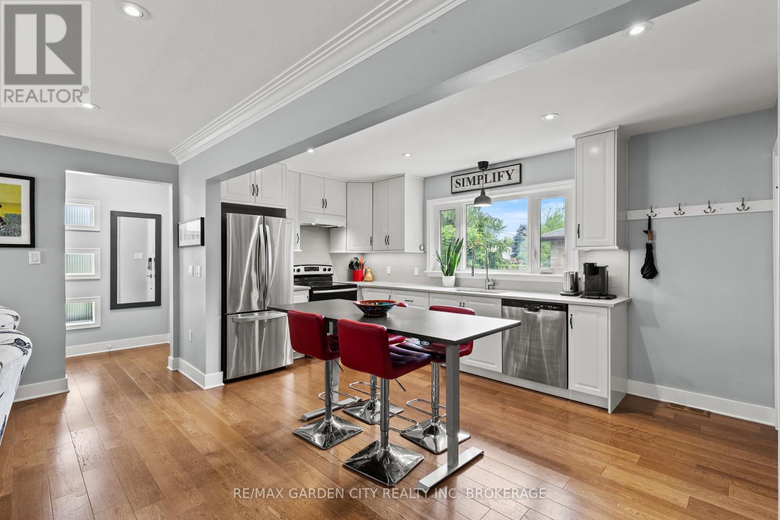 629 Penner Street, Niagara-On-The-Lake, Ontario  L0S 1T0 - Photo 4 - X12938270