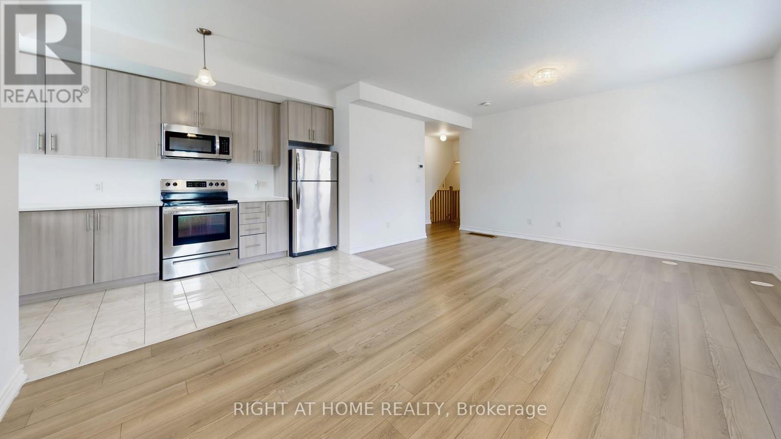 16 - 2710 William Jackson Drive E, Pickering, Ontario  L1X 0E6 - Photo 7 - E12946584