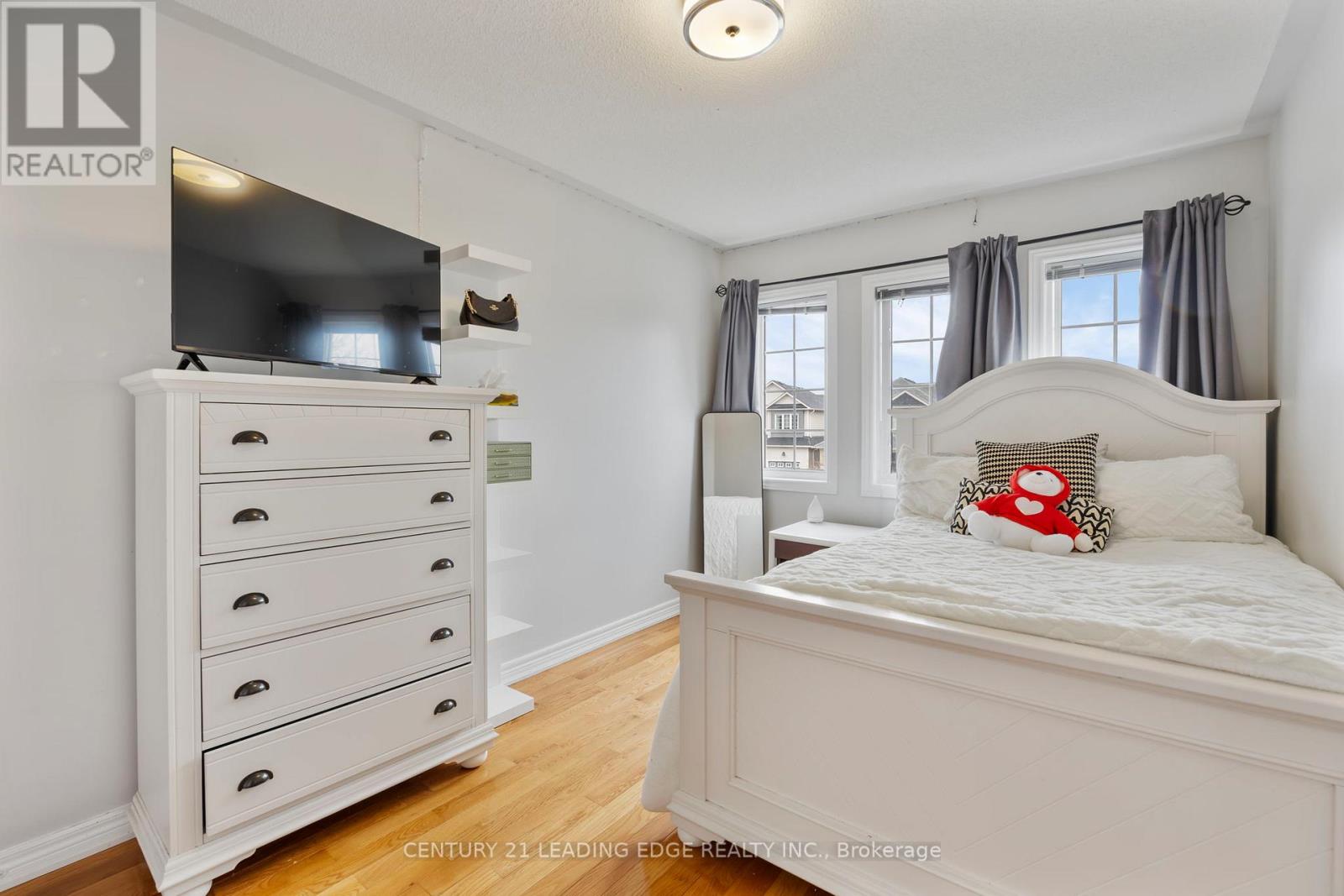 36 Rampart Crescent, Whitby, Ontario  L1P 1T6 - Photo 28 - E12946868