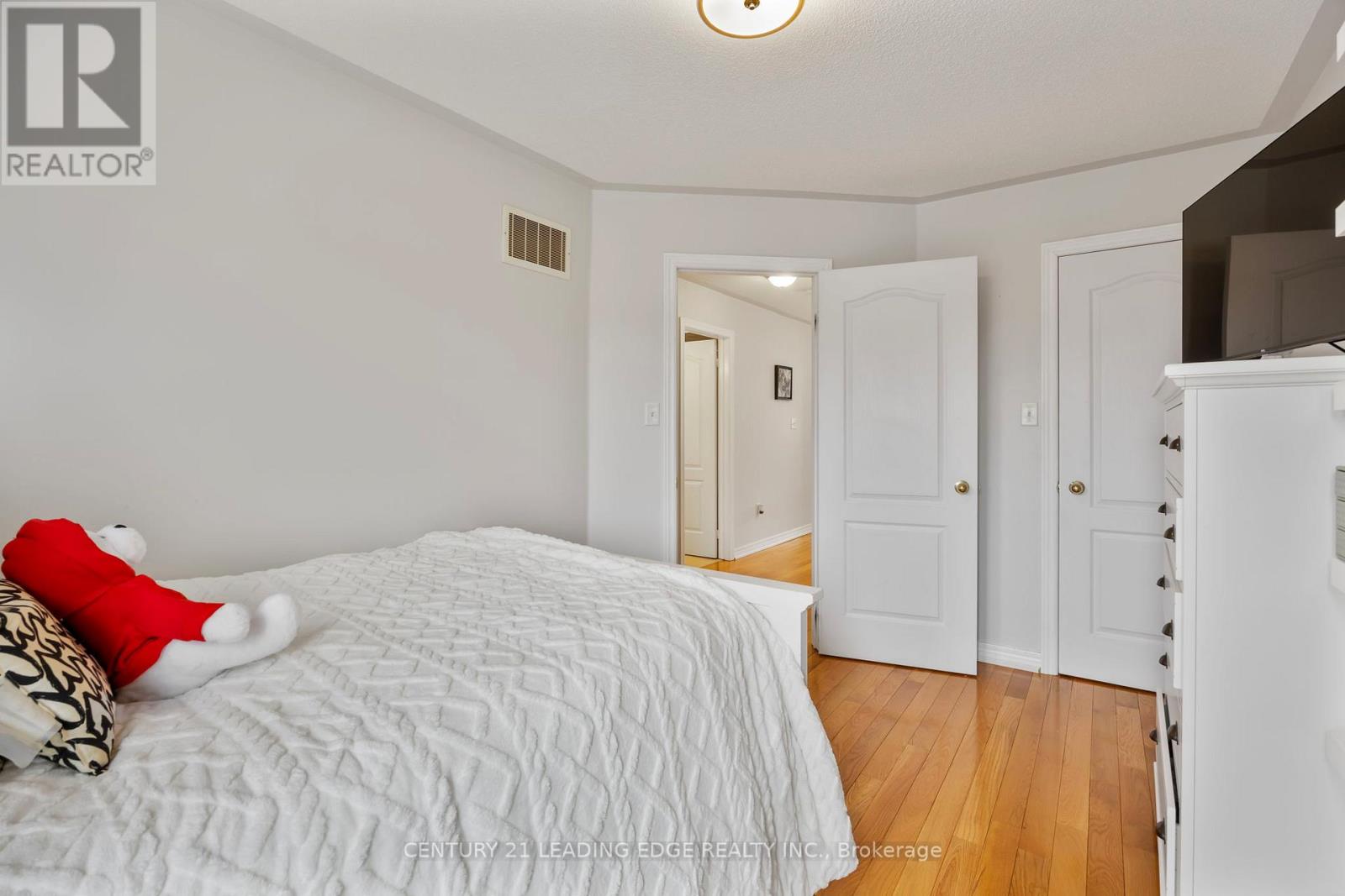 36 Rampart Crescent, Whitby, Ontario  L1P 1T6 - Photo 29 - E12946868