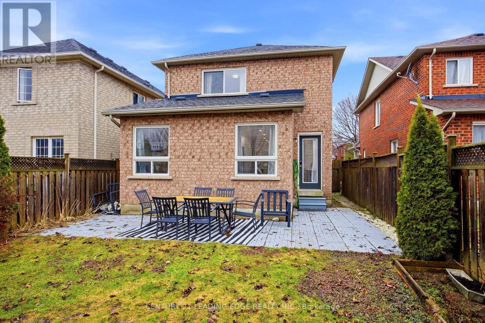 36 Rampart Crescent, Whitby, Ontario  L1P 1T6 - Photo 35 - E12946868