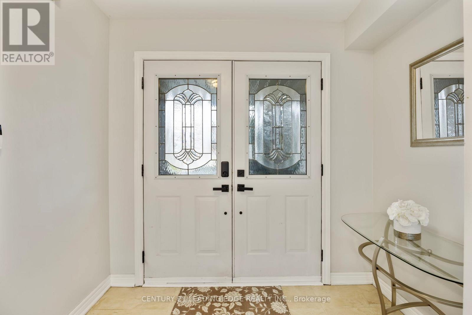 36 Rampart Crescent, Whitby, Ontario  L1P 1T6 - Photo 5 - E12946868