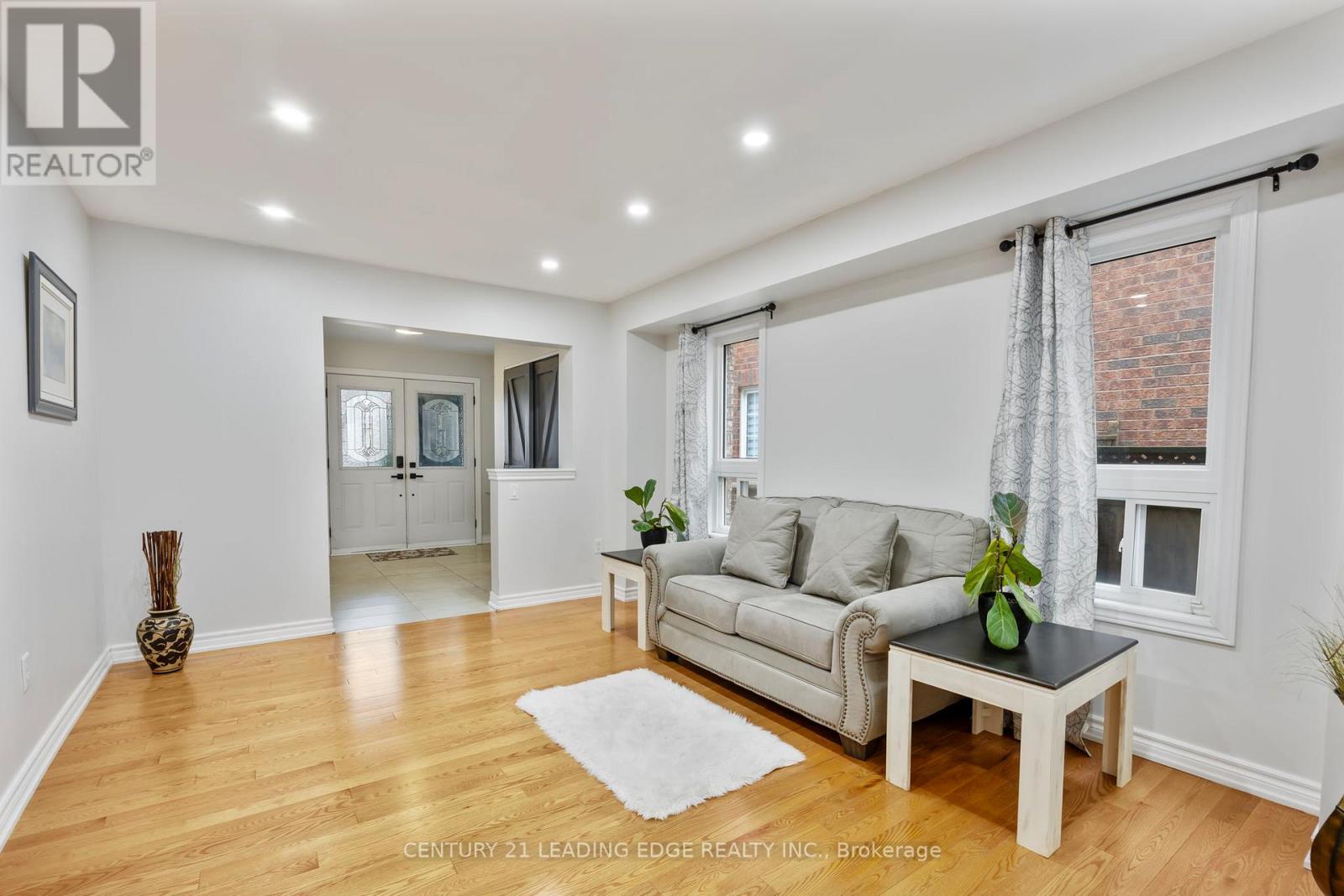 36 Rampart Crescent, Whitby, Ontario  L1P 1T6 - Photo 9 - E12946868