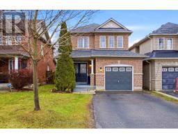 36 RAMPART CRESCENT, Whitby, Ontario