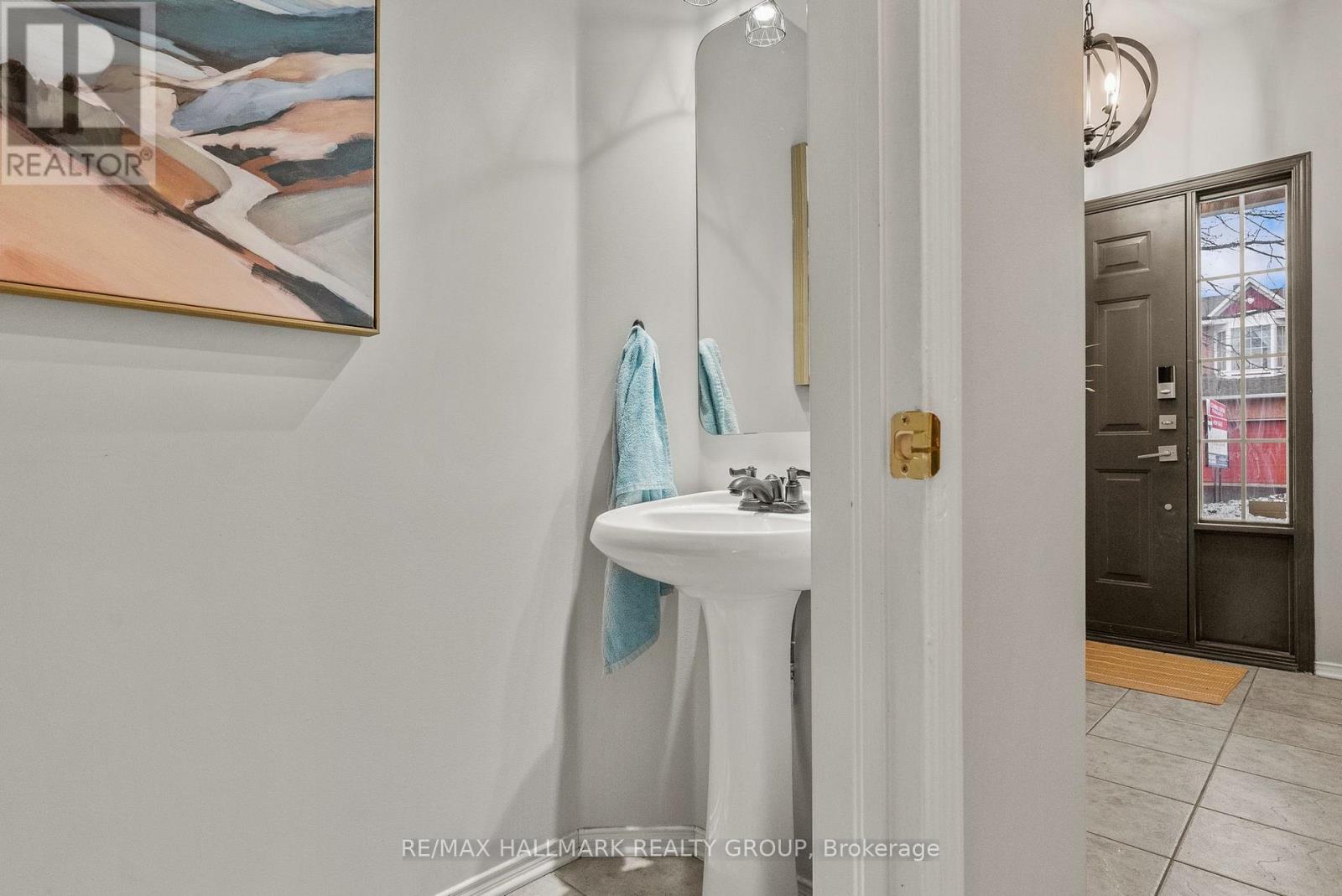 18 Irish Rose Crescent, Ottawa, Ontario  K2J 4T7 - Photo 7 - X12946148