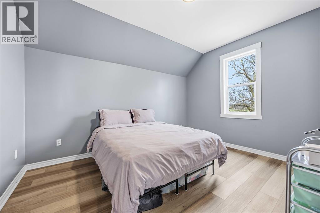 2565 Elizabeth Street, Oil Springs, Ontario  N0N 1P0 - Photo 20 - 26005736