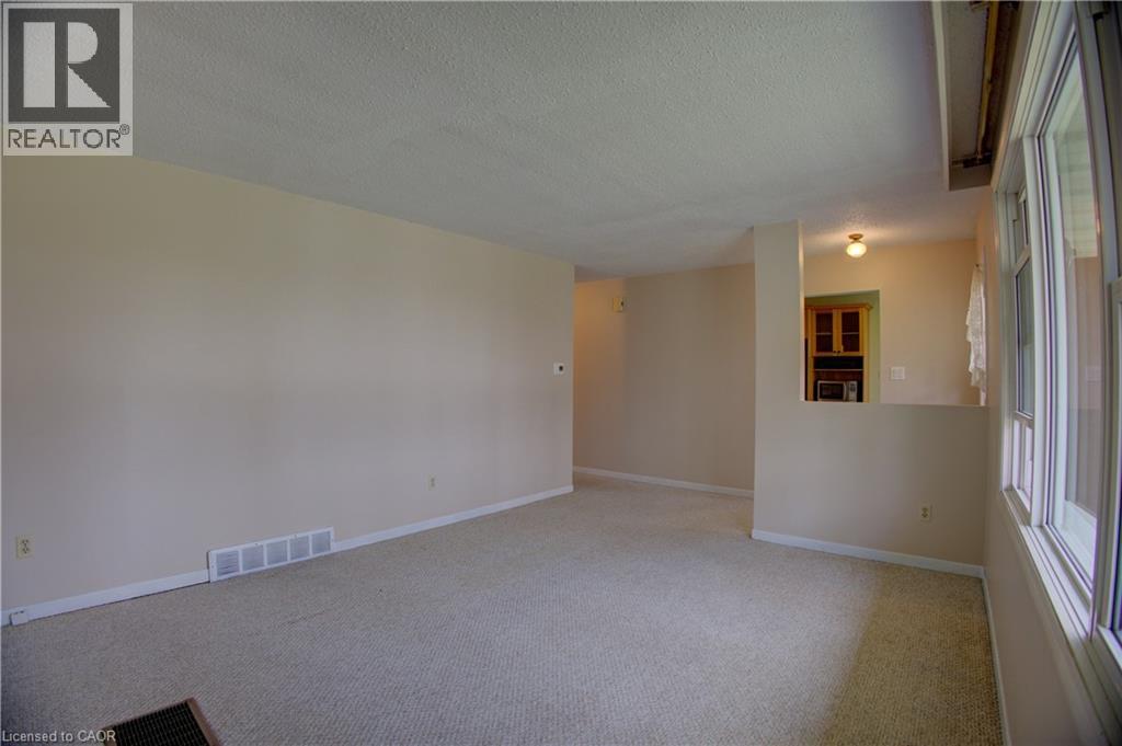 271 Forest Glen Crescent, Mount Forest, Ontario  N0G 2L2 - Photo 11 - 40723005