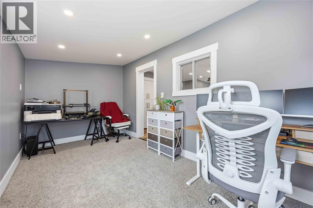 2565 Elizabeth Street, Oil Springs, Ontario  N0N 1P0 - Photo 27 - 26005736