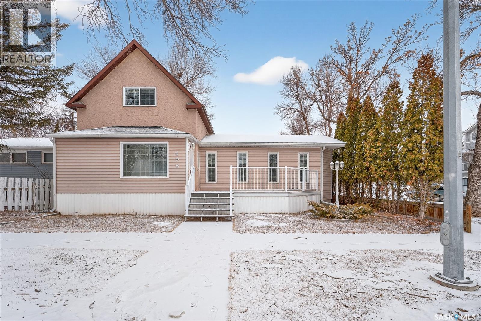 408 Duffield Street W, Moose Jaw, Saskatchewan  S6H 5H8 - Photo 2 - SK030371