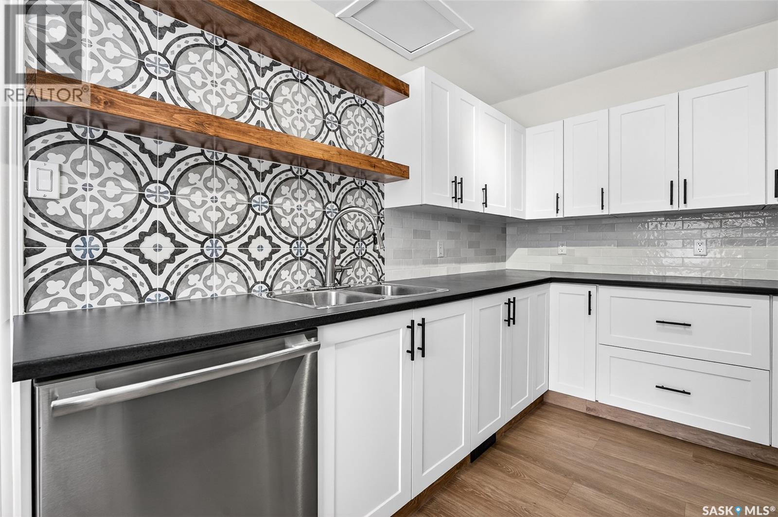 408 Duffield Street W, Moose Jaw, Saskatchewan  S6H 5H8 - Photo 8 - SK030371