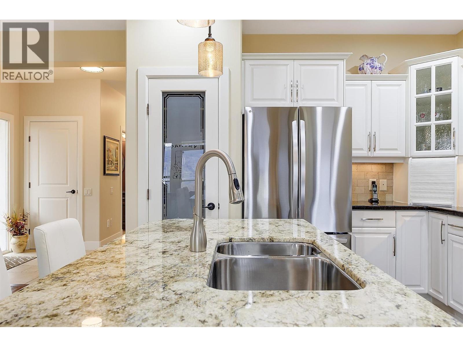 2172 Alvarado Trail, West Kelowna, British Columbia  V4T 3B8 - Photo 11 - 10379966