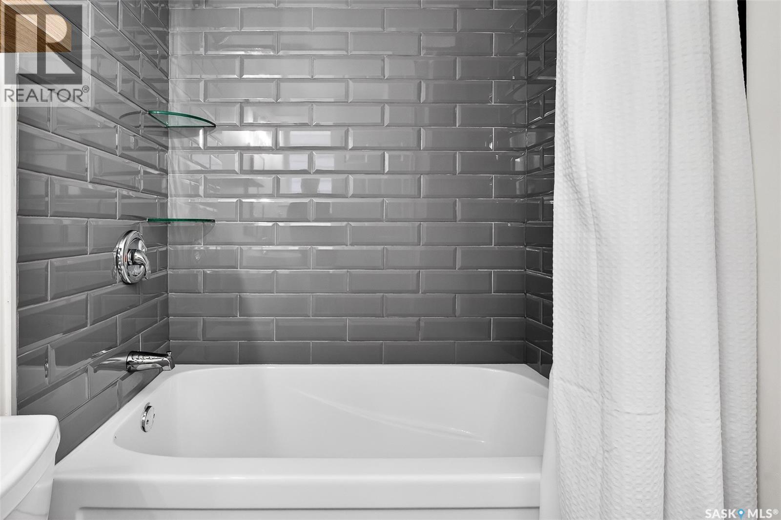 408 Duffield Street W, Moose Jaw, Saskatchewan  S6H 5H8 - Photo 23 - SK030371