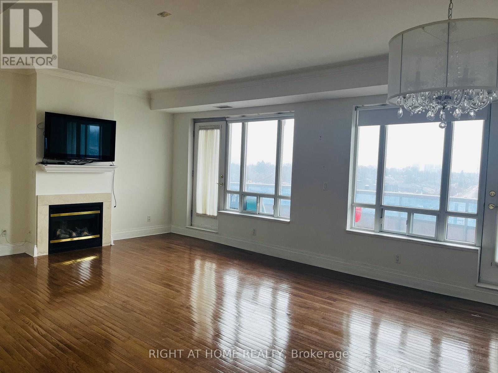 602 - 1 Cordoba Drive, Vaughan, Ontario  L4J 8S3 - Photo 6 - N12946650