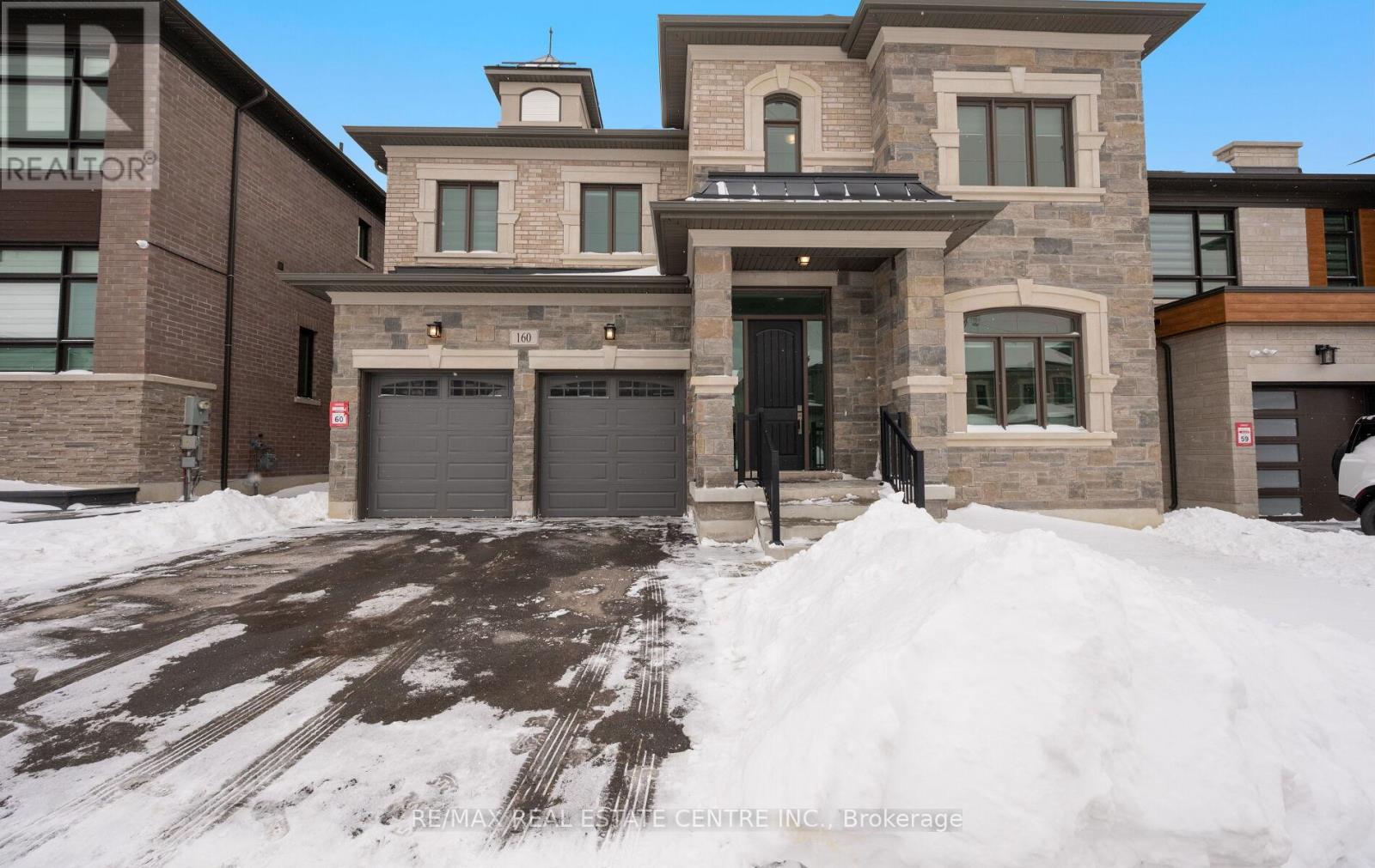 160 Wainfleet Crescent, Vaughan, Ontario  L3L 0E6 - Photo 2 - N12946758