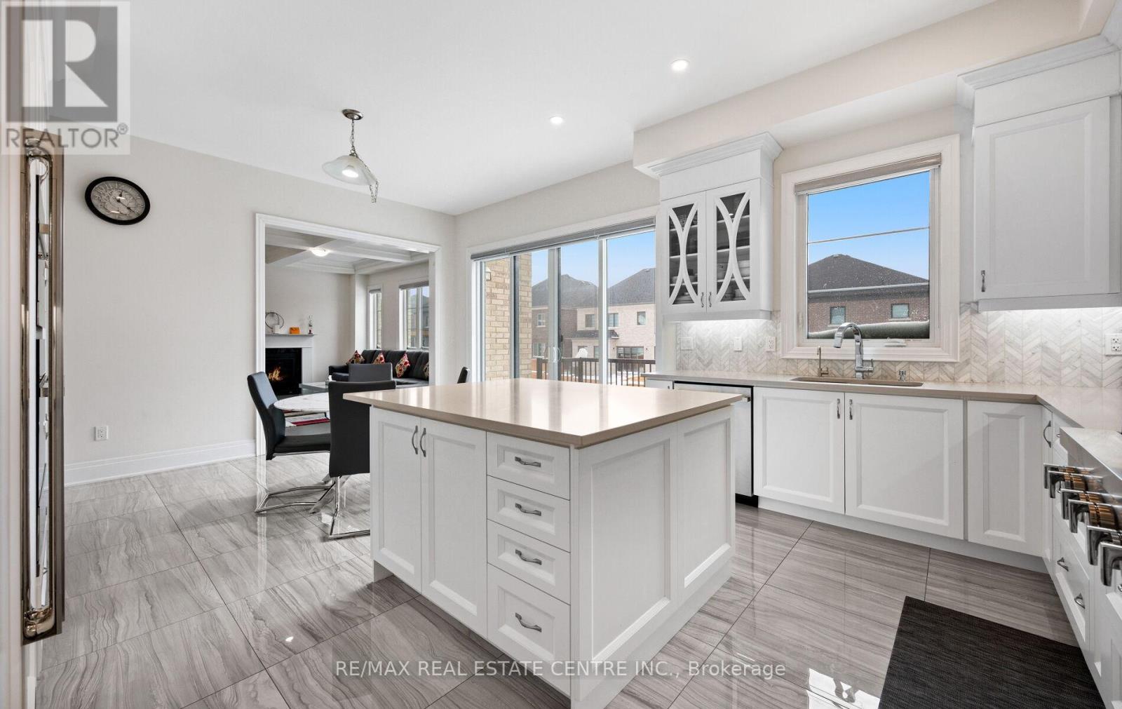 160 Wainfleet Crescent, Vaughan, Ontario  L3L 0E6 - Photo 27 - N12946758