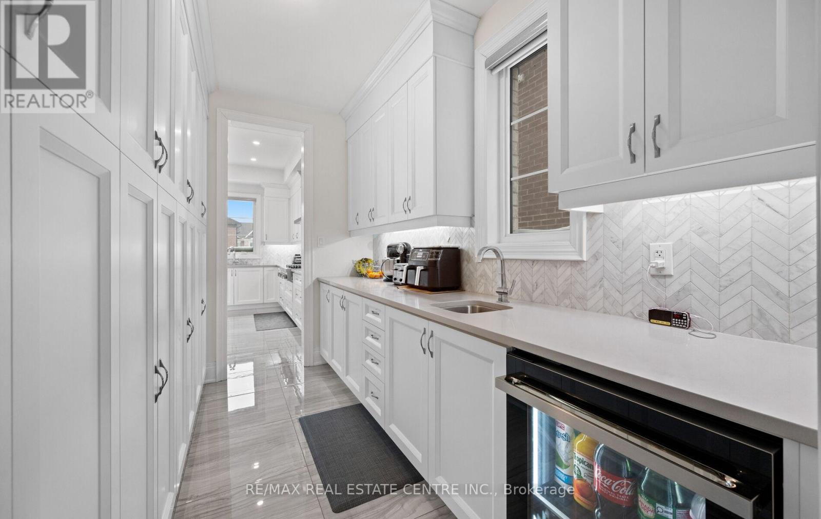 160 Wainfleet Crescent, Vaughan, Ontario  L3L 0E6 - Photo 31 - N12946758