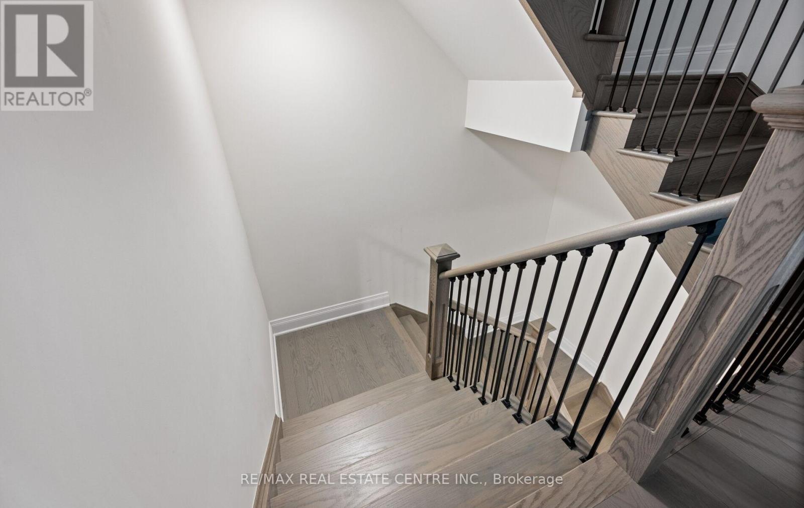 160 Wainfleet Crescent, Vaughan, Ontario  L3L 0E6 - Photo 42 - N12946758