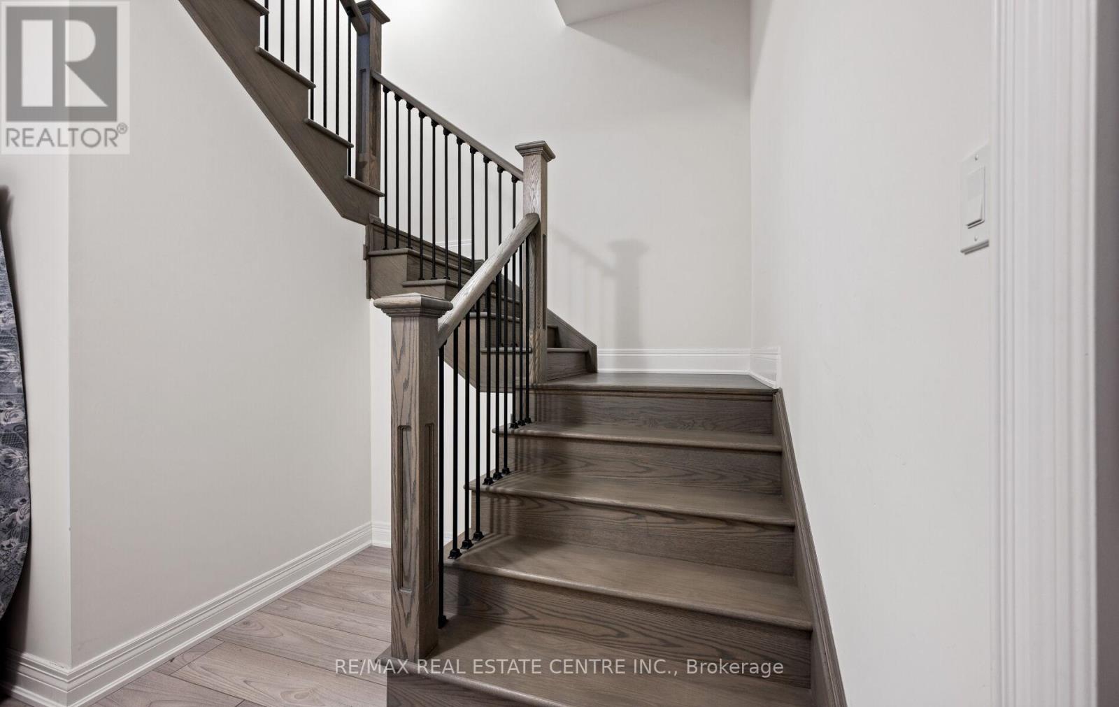 160 Wainfleet Crescent, Vaughan, Ontario  L3L 0E6 - Photo 43 - N12946758