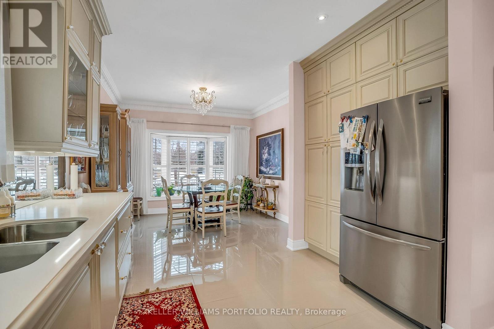 86 Legendary Trail, Whitchurch-Stouffville, Ontario  L4A 1N6 - Photo 12 - N12946842