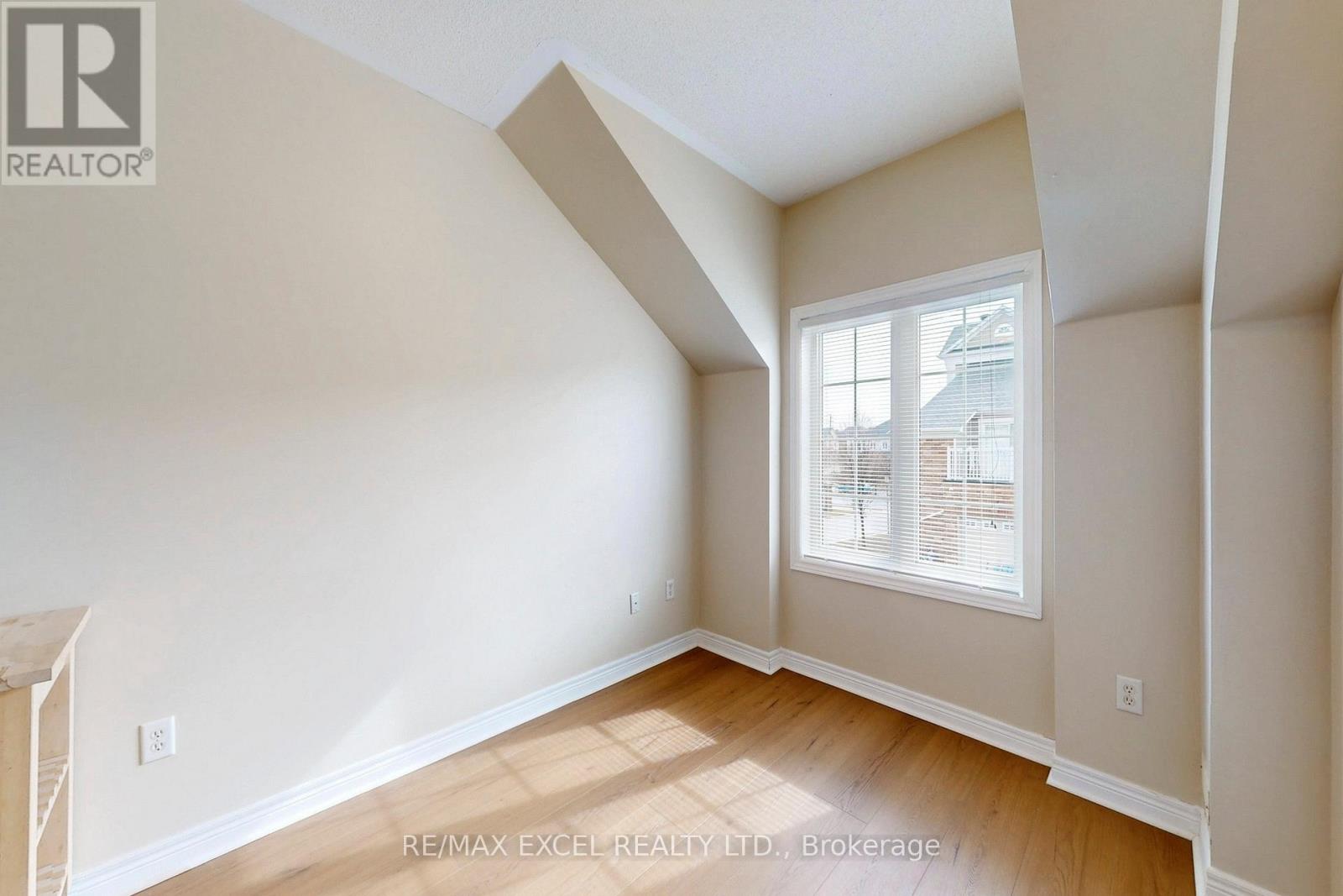 21 Peony Street, Markham, Ontario  L6B 1K9 - Photo 13 - N12946876