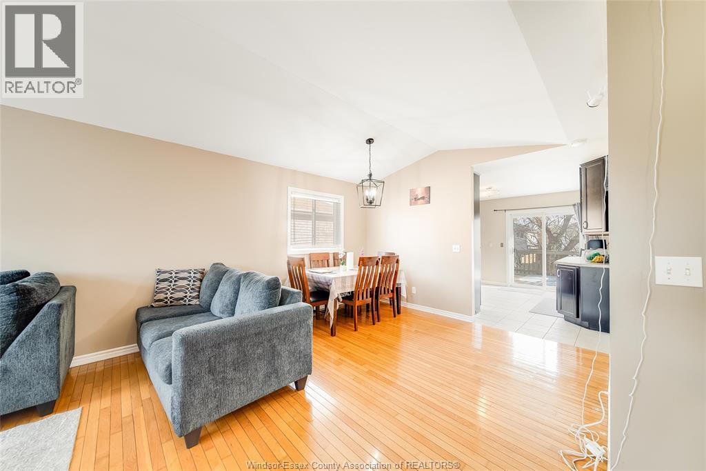 3870 Clara Avenue, Windsor, Ontario  N9E 4X6 - Photo 9 - 26003940