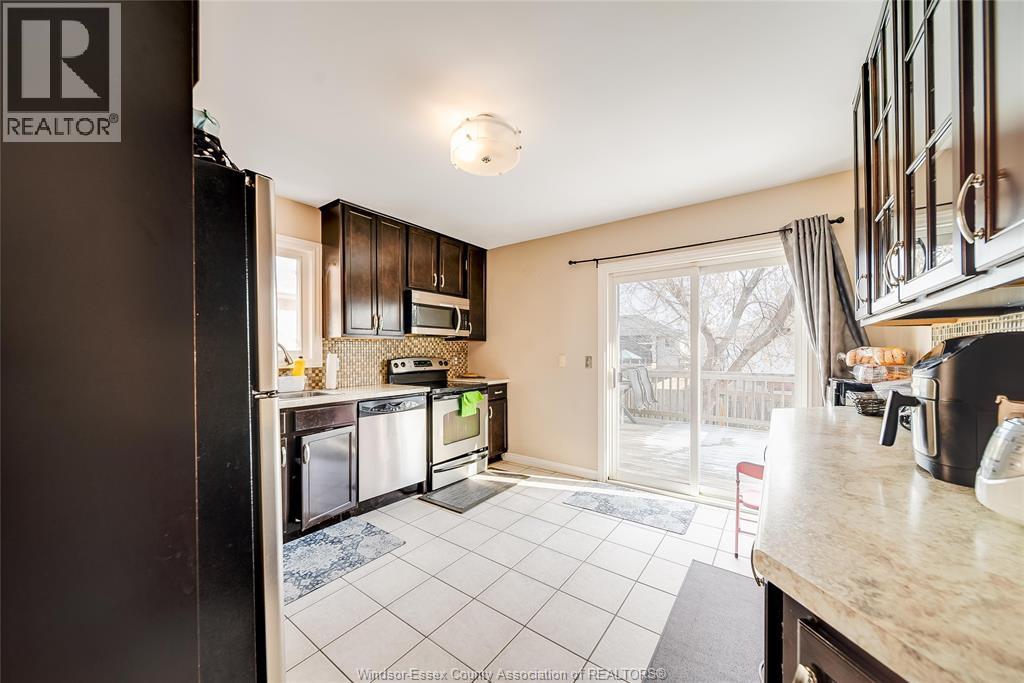 3870 Clara Avenue, Windsor, Ontario  N9E 4X6 - Photo 12 - 26003940