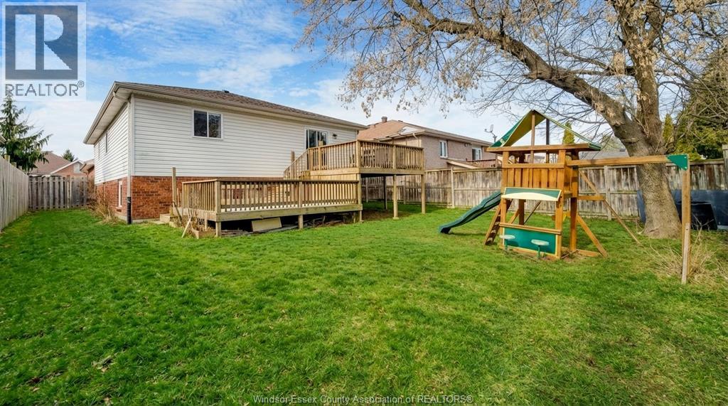 3870 Clara Avenue, Windsor, Ontario  N9E 4X6 - Photo 43 - 26003940