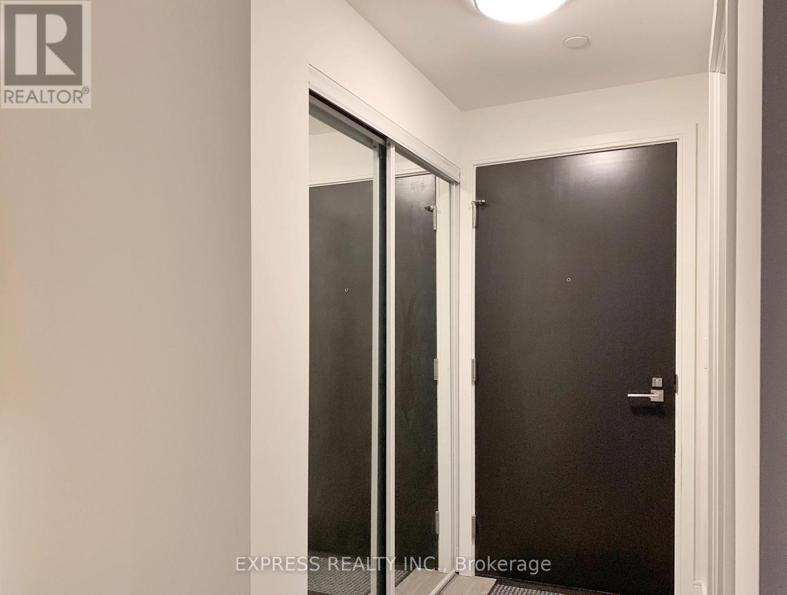 2609 - 89 Mcgill Street, Toronto, Ontario  M5B 0B1 - Photo 5 - C12946770