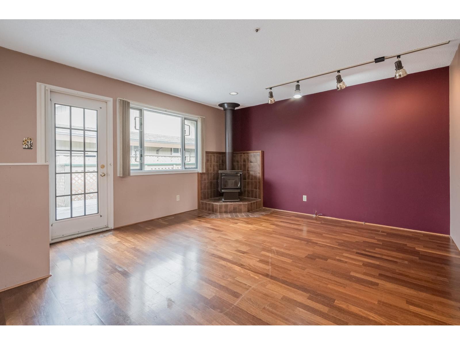 10523 Fraserglen Drive, Surrey, British Columbia  V4N 1V1 - Photo 18 - R3104098