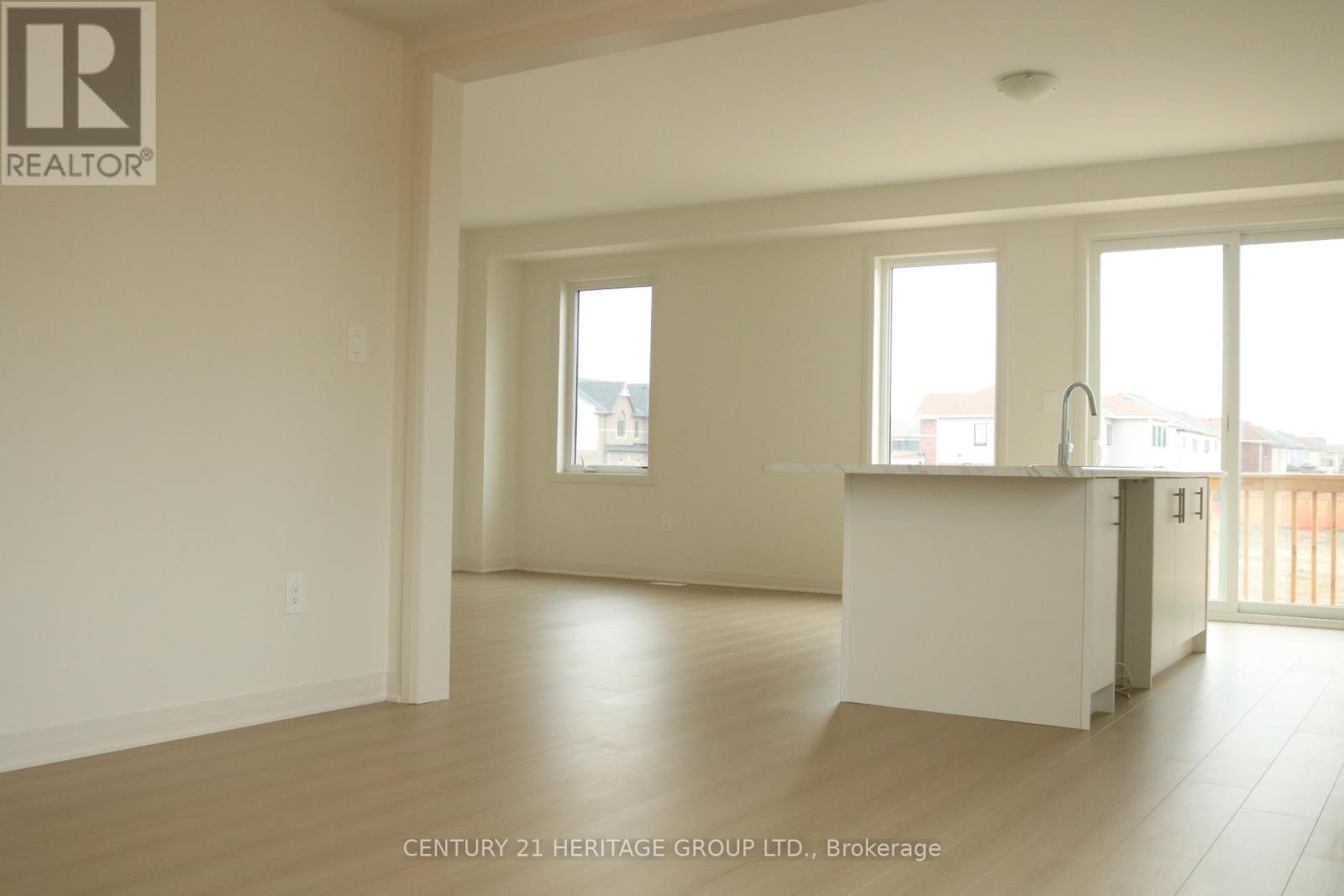 37 Stockholm Road, Barrie, Ontario  L9S 2Z8 - Photo 6 - S12946646