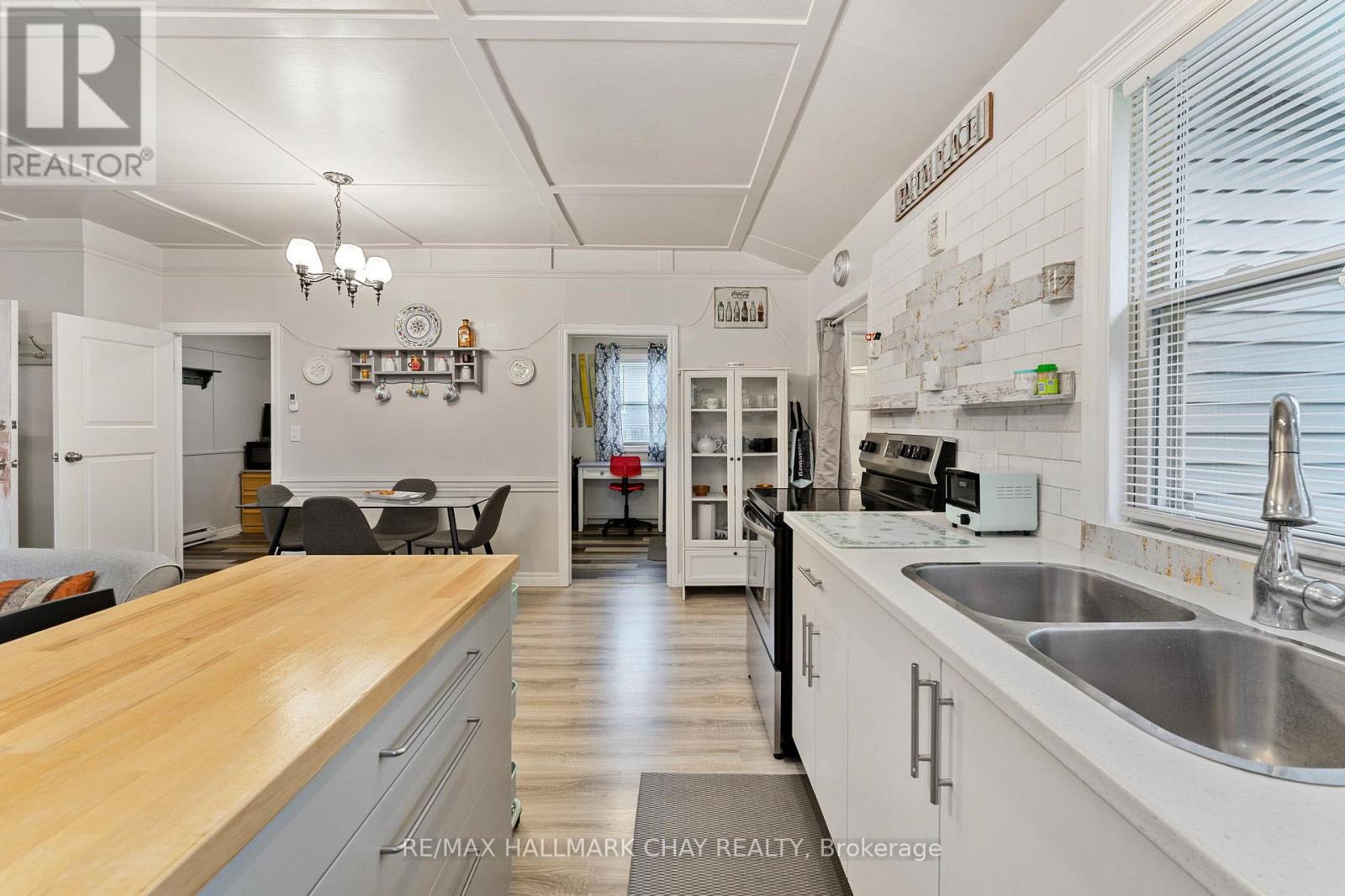 57 Laidlaw Street, Wasaga Beach, Ontario  L9Z 2L2 - Photo 19 - S12946780