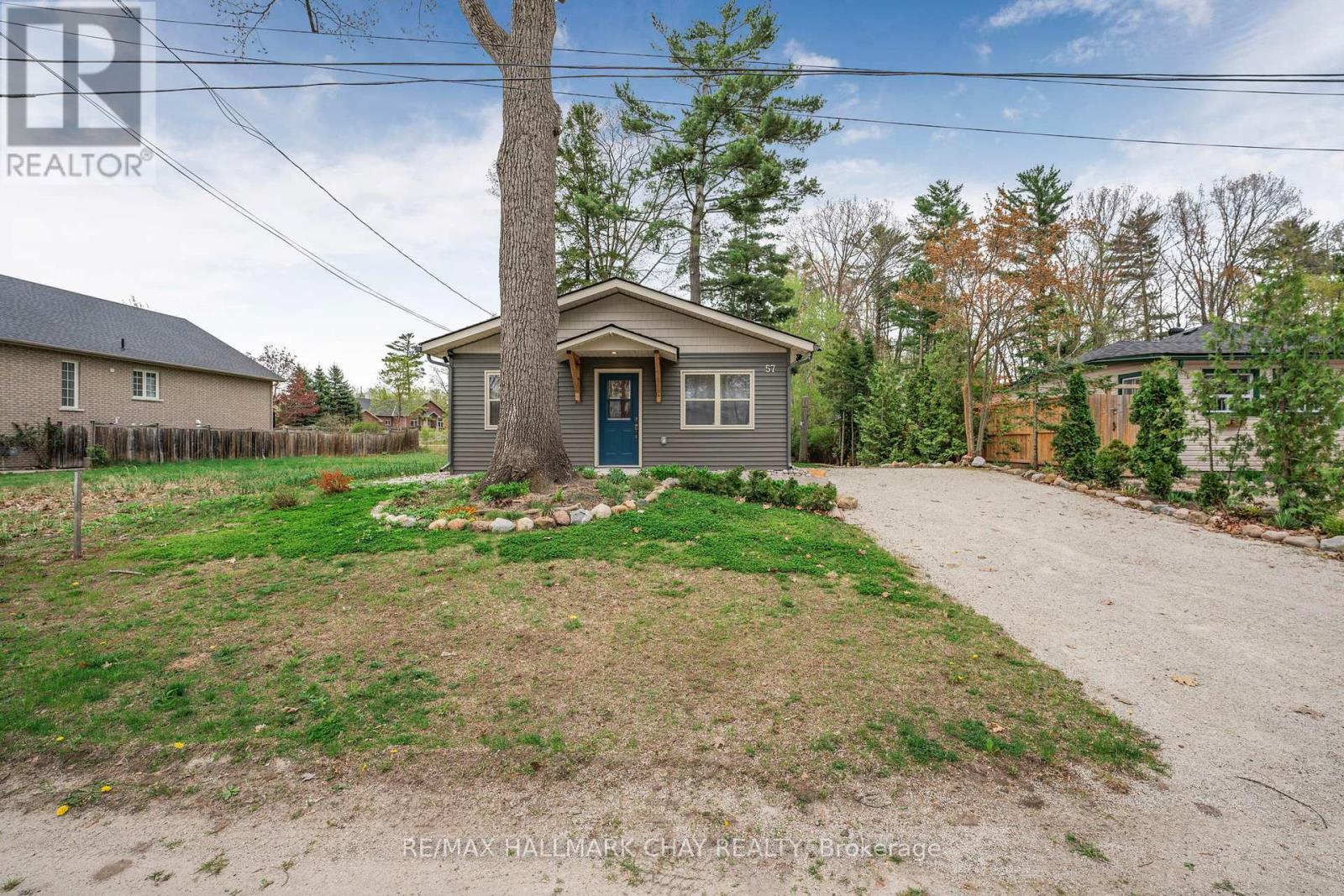 57 Laidlaw Street, Wasaga Beach, Ontario  L9Z 2L2 - Photo 2 - S12946780