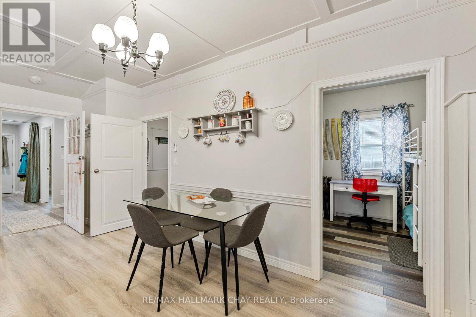 57 Laidlaw Street, Wasaga Beach, Ontario  L9Z 2L2 - Photo 20 - S12946780