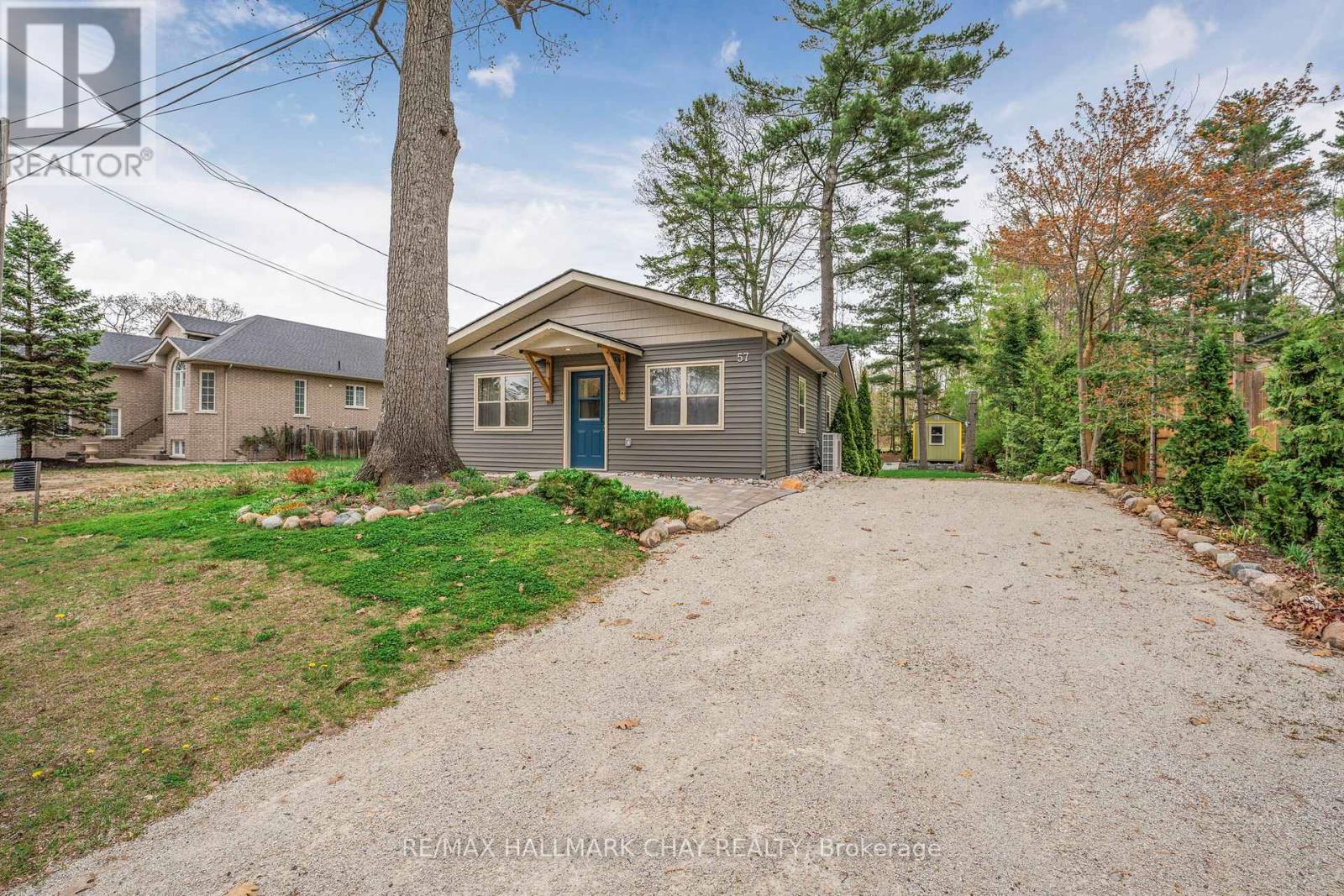 57 Laidlaw Street, Wasaga Beach, Ontario  L9Z 2L2 - Photo 3 - S12946780