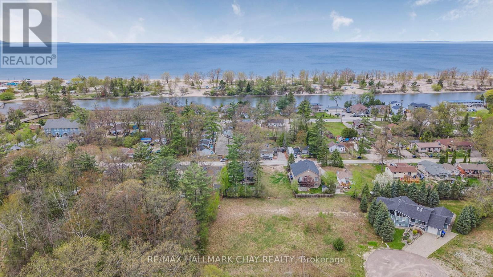 57 Laidlaw Street, Wasaga Beach, Ontario  L9Z 2L2 - Photo 43 - S12946780