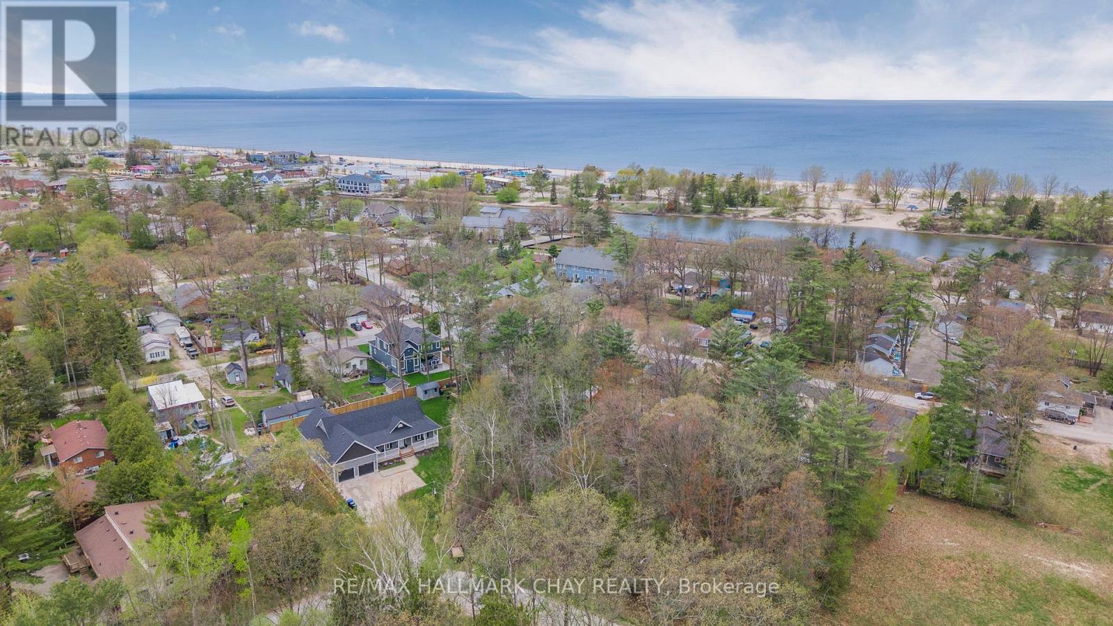 57 Laidlaw Street, Wasaga Beach, Ontario  L9Z 2L2 - Photo 44 - S12946780