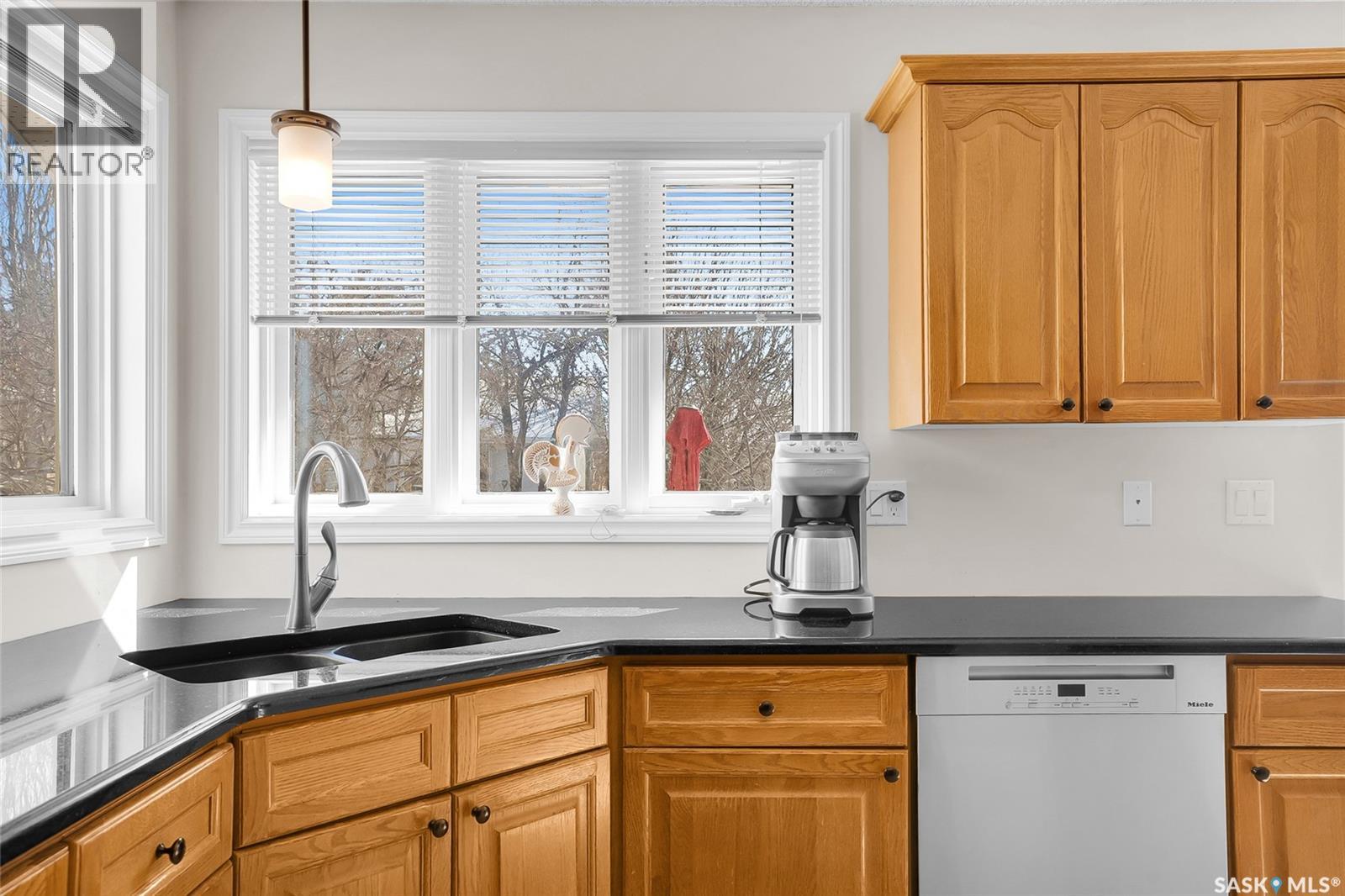 1022 Hurley Way, Saskatoon, Saskatchewan  S7N 4J7 - Photo 20 - SK031824