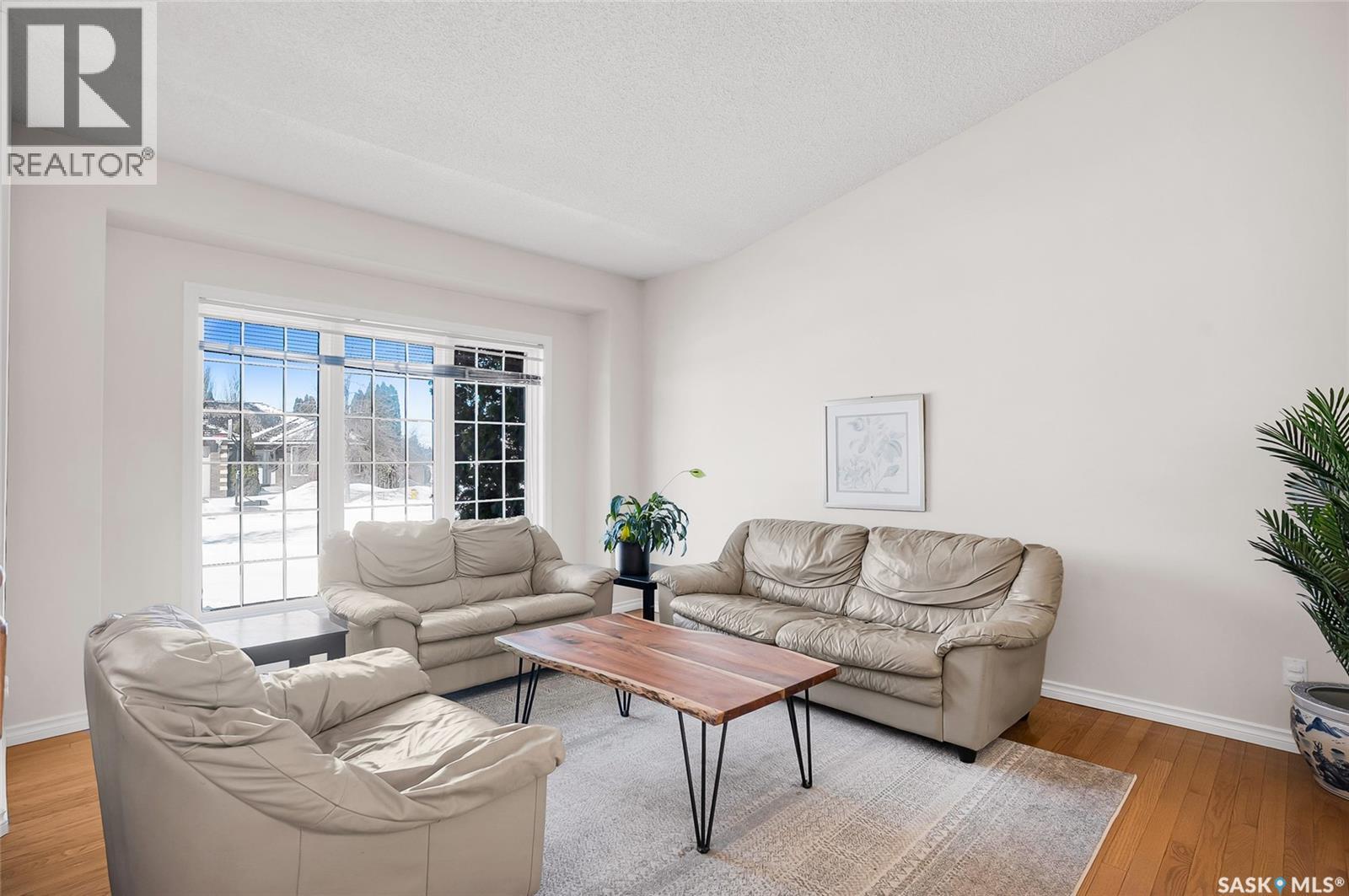 1022 Hurley Way, Saskatoon, Saskatchewan  S7N 4J7 - Photo 8 - SK031824