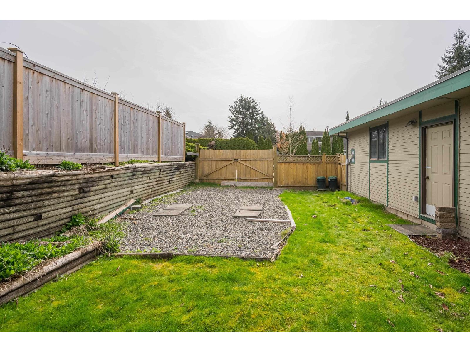 10523 Fraserglen Drive, Surrey, British Columbia  V4N 1V1 - Photo 32 - R3104098