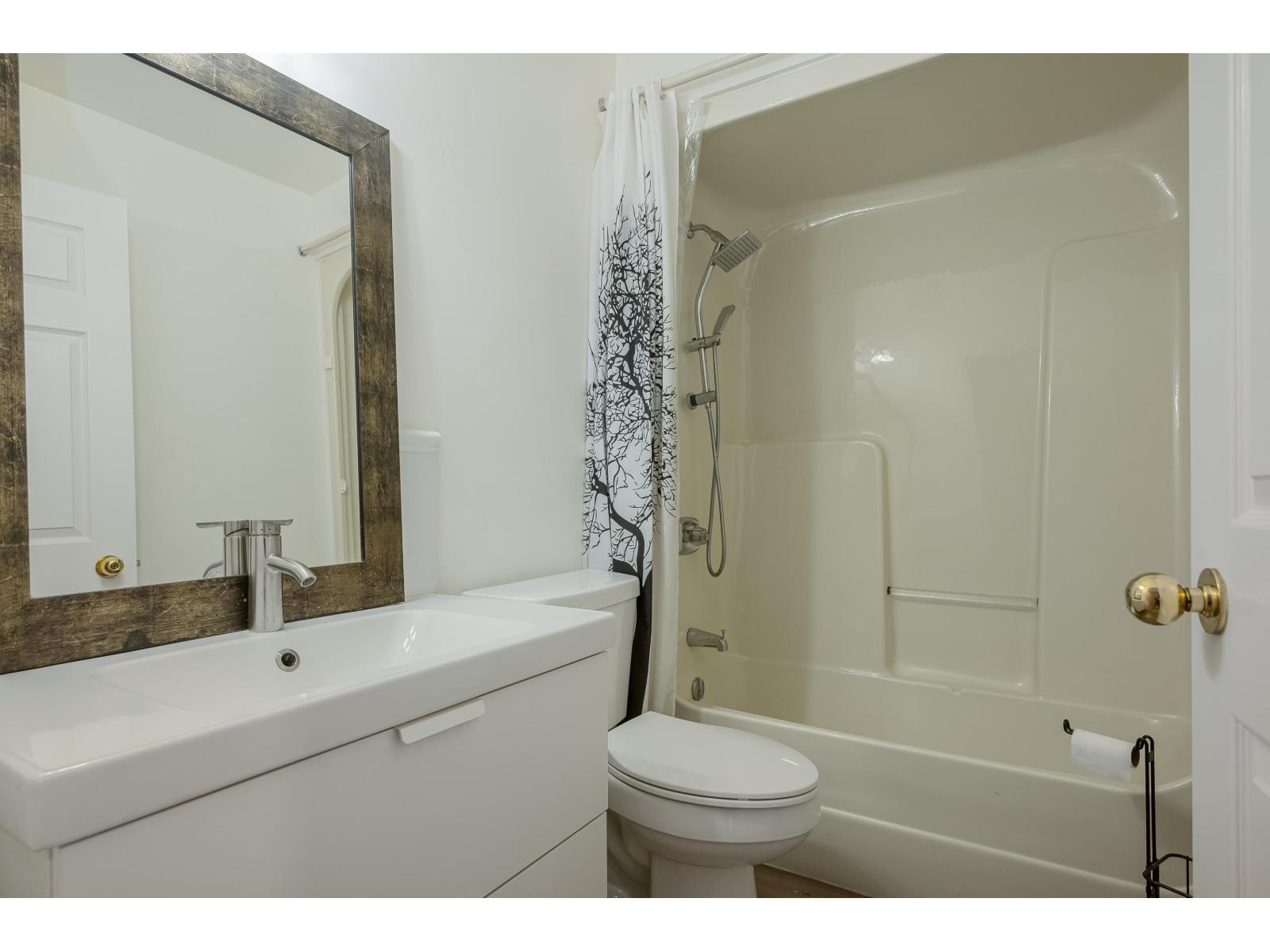 10523 Fraserglen Drive, Surrey, British Columbia  V4N 1V1 - Photo 27 - R3104098