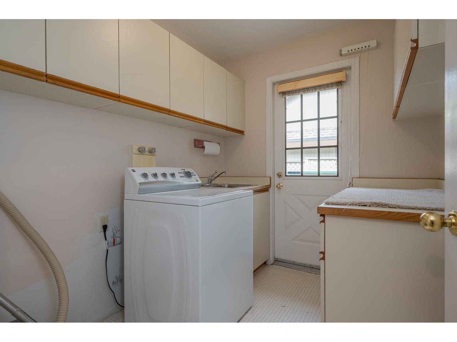 10523 Fraserglen Drive, Surrey, British Columbia  V4N 1V1 - Photo 28 - R3104098