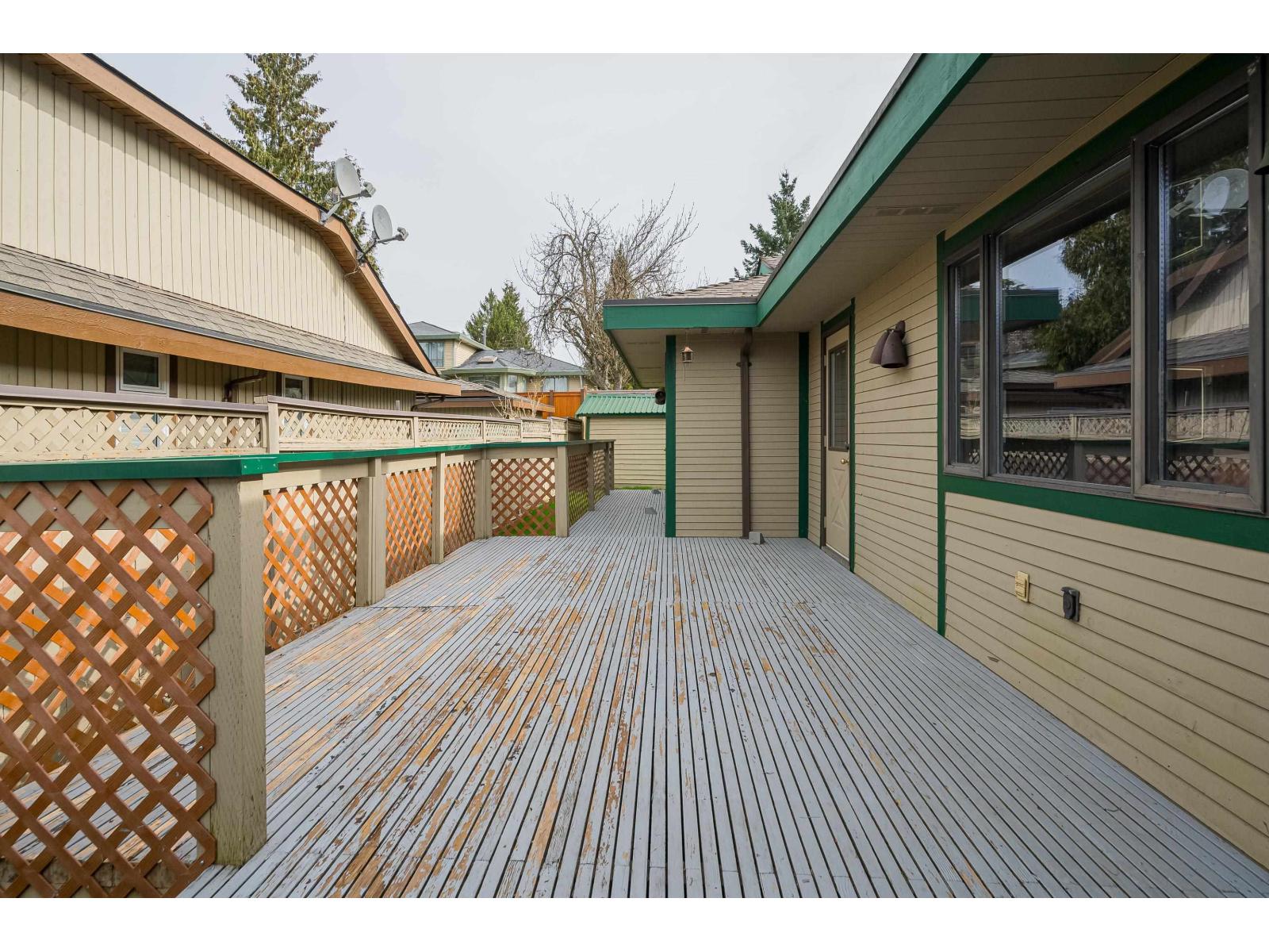 10523 Fraserglen Drive, Surrey, British Columbia  V4N 1V1 - Photo 30 - R3104098