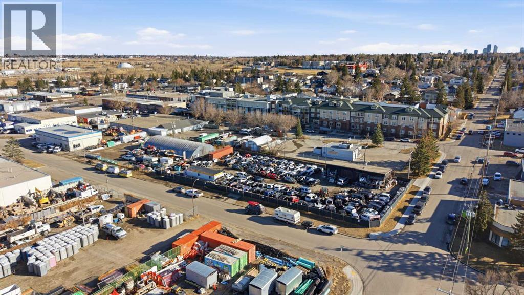 319 36 Avenue Ne, Calgary, Alberta  T2E 2L6 - Photo 3 - A2295076