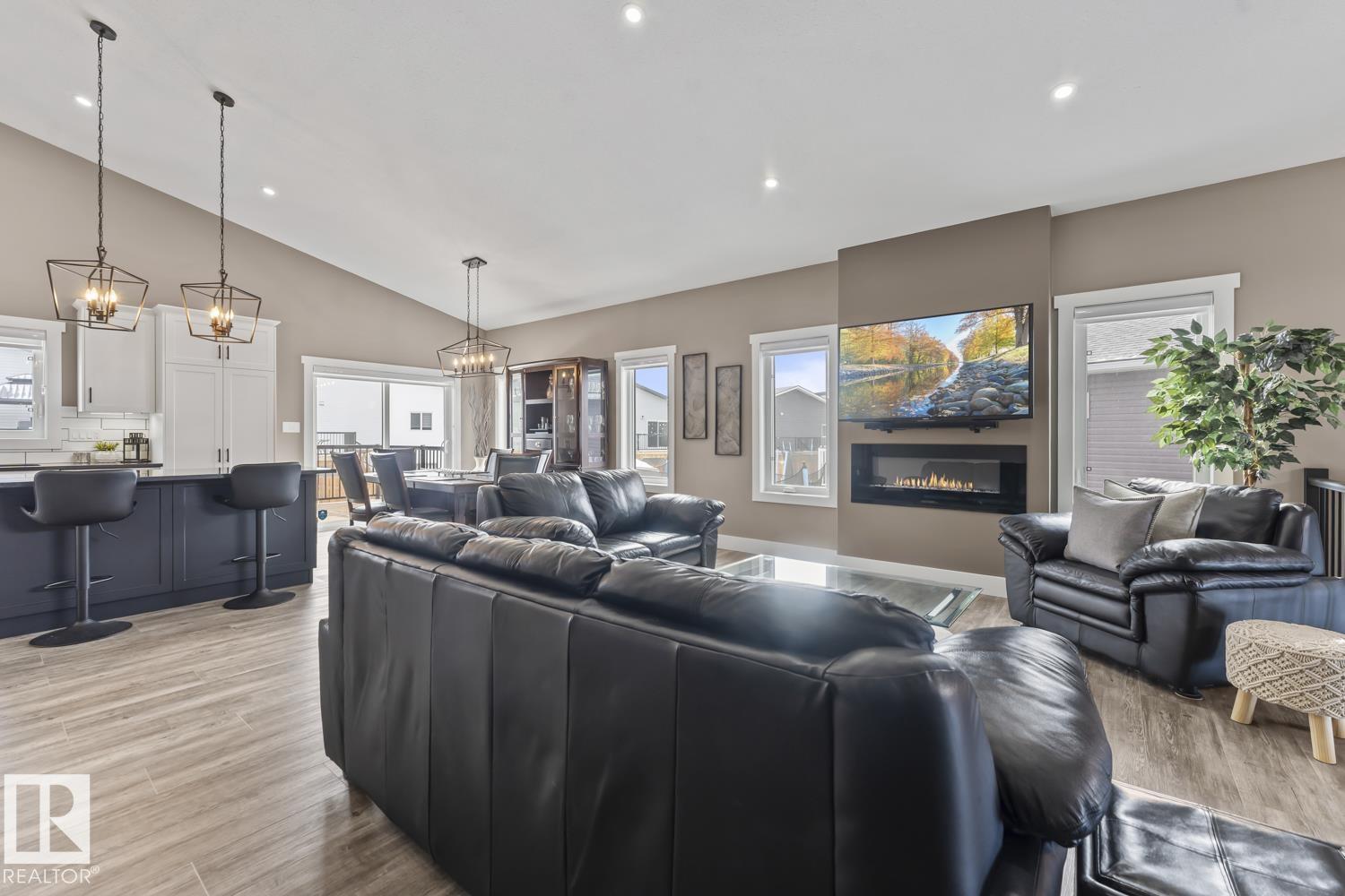 311 Waterton Wy, Cold Lake, Alberta  T9M 0L4 - Photo 4 - E4480099