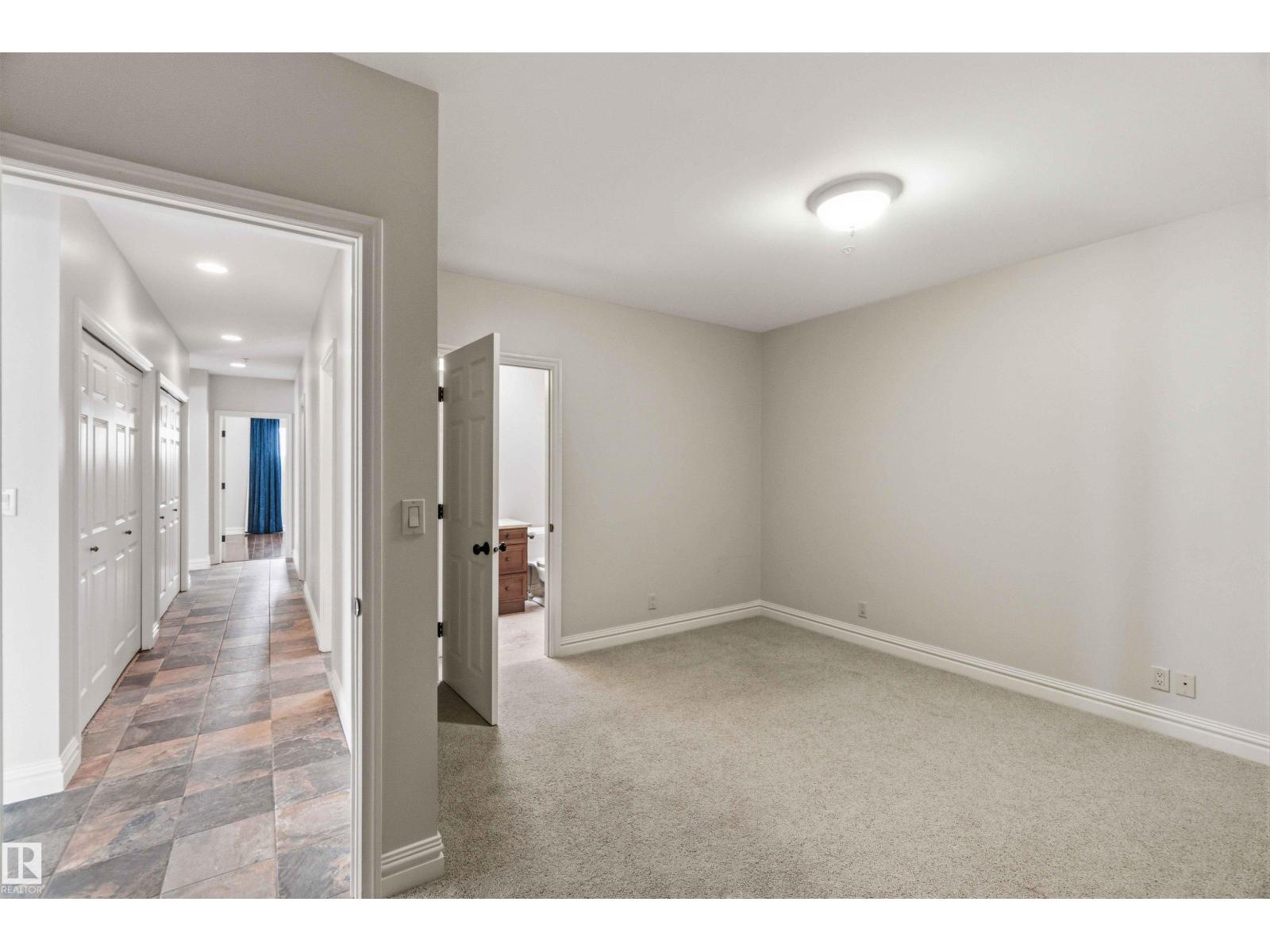 #401 10009 102 Av Nw, Edmonton, Alberta  T5J 5B6 - Photo 48 - E4479600