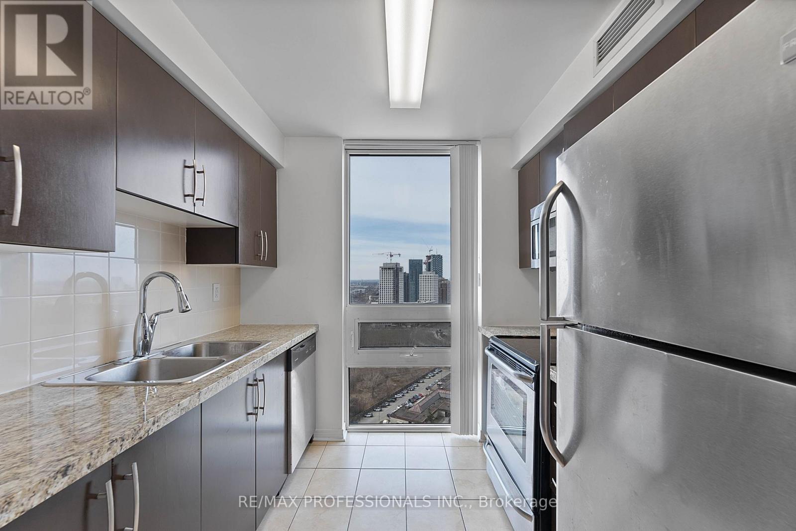 2907 - 3 Michael Power Place, Toronto, Ontario  M9A 0A2 - Photo 12 - W12946582